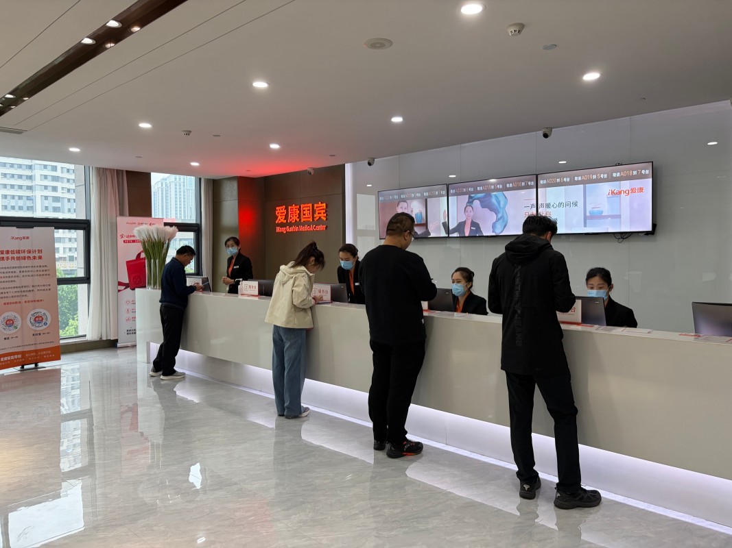 Yantai Double Plastic Industry järjestää työntekijöiden fyysisiä kokeita ja tiiminrakennusaktiviteetteja